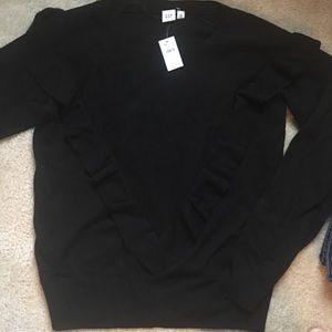 New with tags Gap sweater